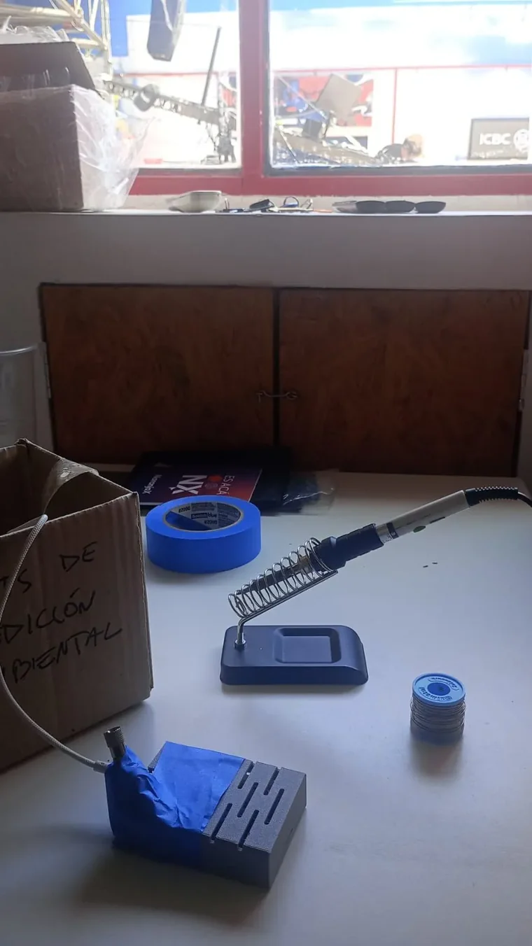Soldando el nodo de medición de corriente